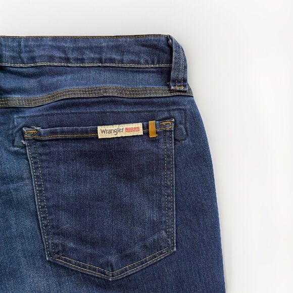 Wrangler Riggs Workwear Strong Jeans Women's 12 X 32 Medium Wash Denim Bootcut - Picture 7 of 13